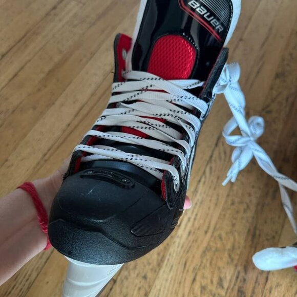 Bauer Vapor X250 Youth Hockey Skates  Sizes 3 boys - Picture 2 of 4